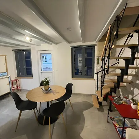 Cozy Vintage House Lägenhet *